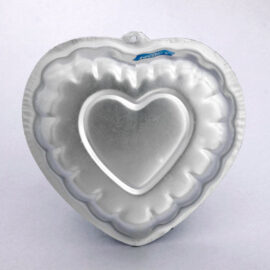 E38B – Decorated Heart Cake / Jelly Pans